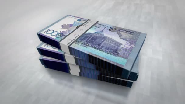 カザフスタンテンゲのお金の山パック カザフスタンにおける経済 ビジネス 債務及び金融の概念的背景 10000 Kztの銀行券は3Dアニメーションをスタック — ストック動画
