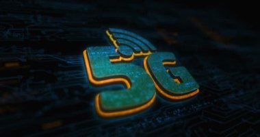5G yüksek hızlı cep telefonu iletişimi ve iot ağı renkli sembol kavramı. Ağ, siber teknoloji ve bilgisayar arkaplanı soyut 3d canlandırması.