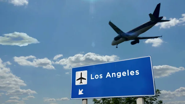 Avión Aterrizando Los Ángeles California Estados Unidos Llegada Ciudad Con — Foto de Stock