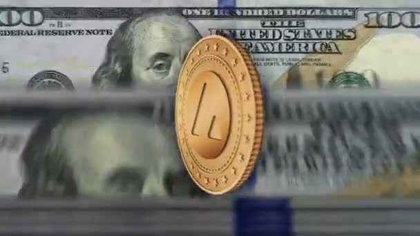 Avalanche Cryptocurrency Χρυσά Νομίσματα Πάνω Από 100 Δολάρια Μέτρηση Χαρτονομισμάτων — Αρχείο Βίντεο