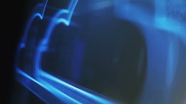 Bulut bilgisayarı ve çevrimiçi depolama ve internet sunucusu sembolü soyut dijital kavram. Küresel ağ ve siber teknoloji arkaplanı pürüzsüz ve döngülü 3D animasyon.