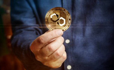 Çokgen Matic kripto para biriminin soyut kavramında altın para