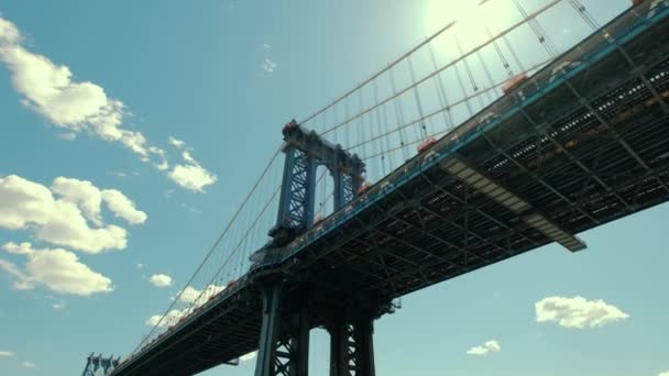 Amplia vista del puente Washington en Nueva York al atardecer. Mover cámara.. — Vídeos de Stock