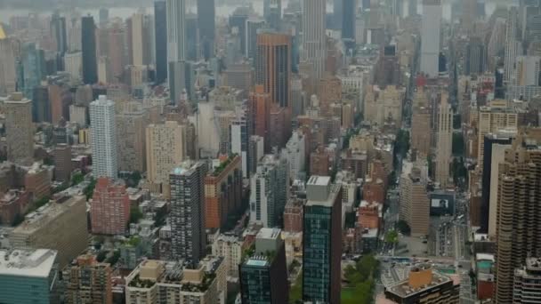 Letecký pohled zblízka na Manhattan Financial District, New York, USA — Stock video