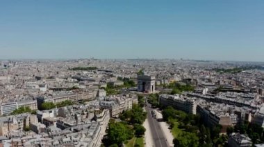 Zafer Yayı 'nın insansız hava aracı görüntüsü, Paris, Fransa. Geniş açı