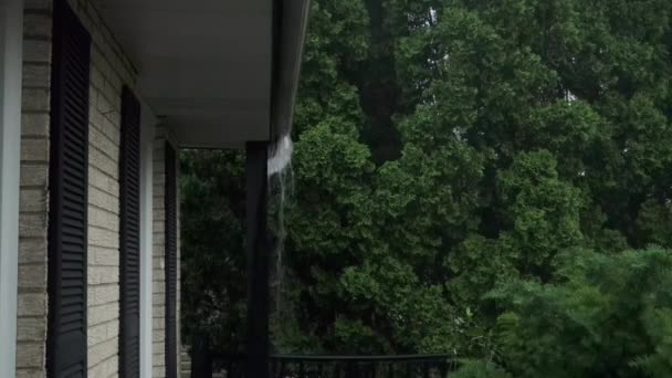 Heavy Rain Storm Hitting House Roof Rain Gutter Thunderstorm High — Stock Video