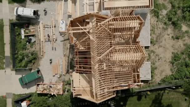 Aerial Top View Workers Building New Residential Home High Quality — Stock video