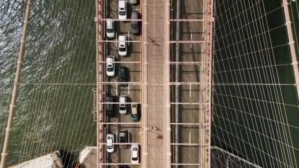 Aerial Flight Brooklyn Bridge East River View Traffic Bridge High — Stock Video