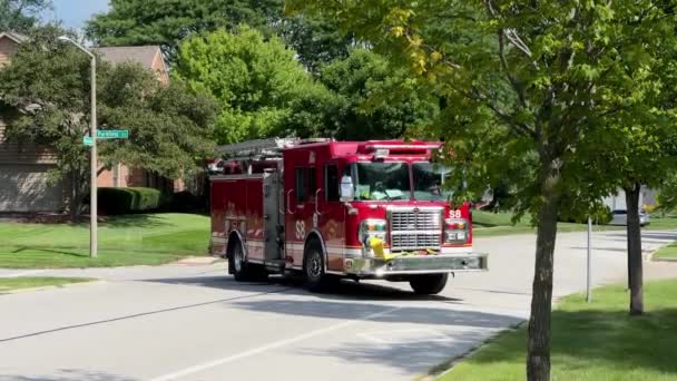 Firetruck Responds House Call Federal Heights Suburbs High Quality Footage — Stok Video