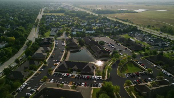 Drone View American Suburb Summertime Establishing Shot Neighborhood High Quality — Vídeos de Stock