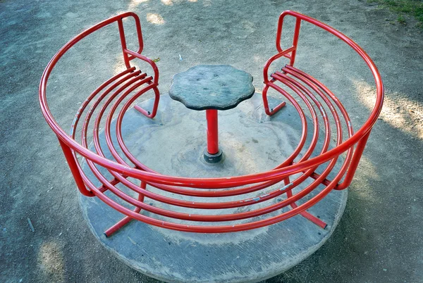 Rode kinderen carrousel — Stockfoto