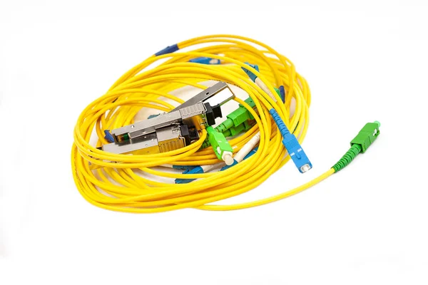 Cables Fibra Óptica Amarillos Aislados Sobre Fondo Blanco —  Fotos de Stock