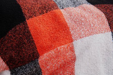 Masa örtüsü, kırmızı, beyaz ve lacivert, kontrol desen desende şemsiye dokusuna kadar kapalı