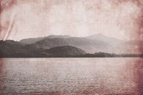 Vieux papier usé avec paysage hivernal — Photo