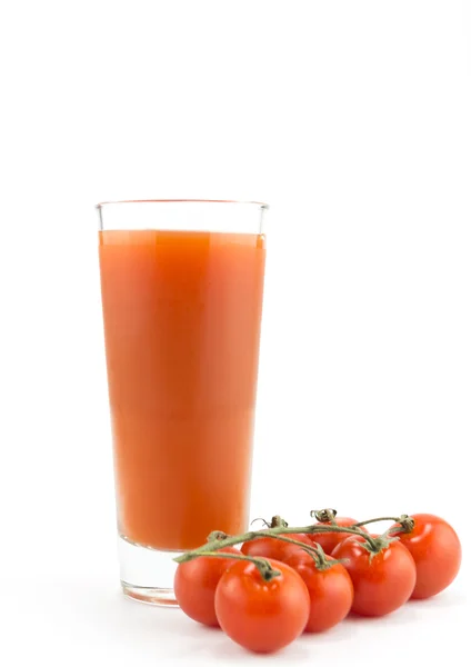 Стакан с томатным соком — стоковое фото