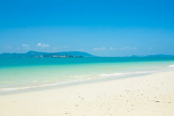 Tropical beach — Stock Photo, Image