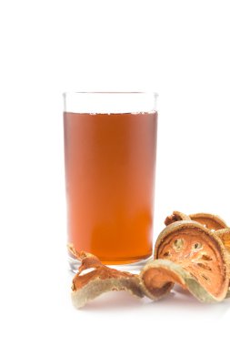 kurutulmuş bael ve bael suyu 