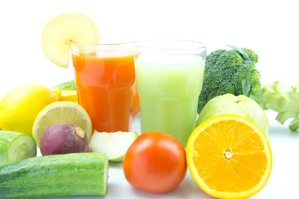 Mélanger les jus, fruits et légumes — Photo