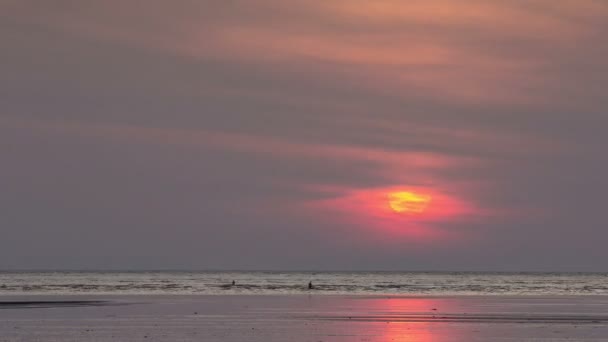 Zonsopgang time-lapse over Andamanzee — Stockvideo