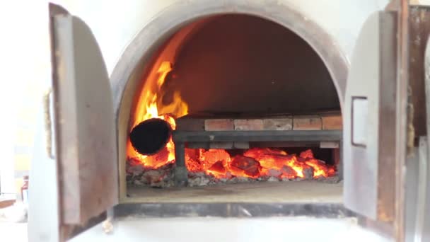 HD: Pizza Fire woood oven — Stock Video