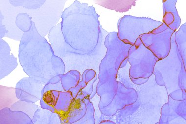 Alkol mürekkebi mavi, mor desenli. Tasarım için suluboya arka plan. Metin için yüksek çözünürlüklü boya dokusu. Kusursuz bir fon. Pembe fırça darbesi. Tasarım için boş alan.