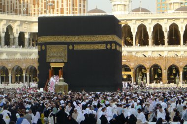Mekke - 10 Temmuz: haram Camii zemin kattan töreni 10 Temmuz 2011 Mekke'de temizlik kaabah. Tören temizlik kaabah iki kez her yıl düzenlenen ve Müslüman liderleri tarafından katıldı.