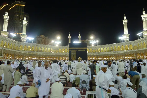 Nível do solo dentro de Masjid Al-Haram — Fotografia de Stock