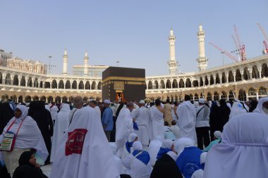 Hacı kaabah töreni temizlik katılıyor