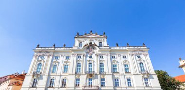 Prag, Çek Cumhuriyeti 'ndeki Başpiskopos Sarayı' nın Geniş Açı Görüşü.