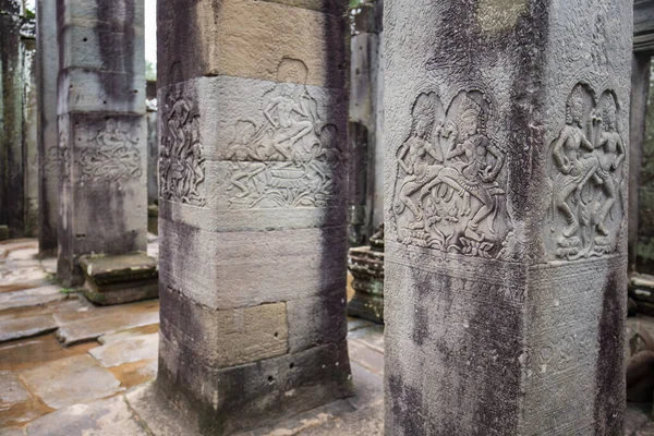 Bailarines Apsara Tallados Pilar Bayon Angkor Thom Siem Reap Camboya — Foto de Stock