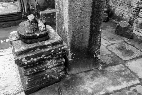 カンボジアのアンコール トムのバイヨン遺跡 — ストック写真