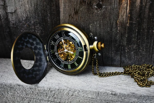 Close Image Old Vintage Pocket Watch Chain Resting Old Weathered — Stockfoto