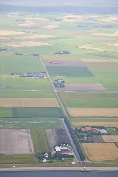 Paysage agricole néerlandais d'en haut sur l'île de Texel, Pays-Bas — Photo