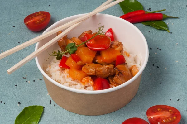 Tasty Rice Chicken Vegetables Sweet Sour Sauce Craft Bowl Concept — Stockfoto