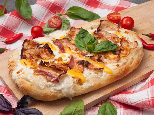 Tasty Carbonara Pizza Cream Cheese Bacon — Zdjęcie stockowe