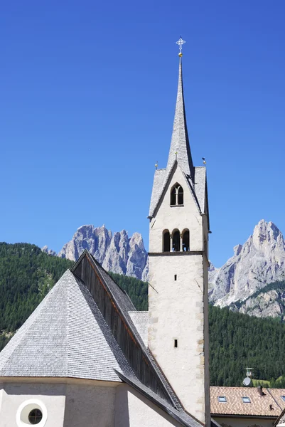 Alpine kerk — Stockfoto
