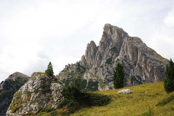 Paysage montagneux des Dolomites — Photo