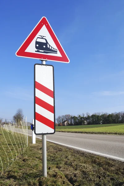 Bahnübergangsschild — Stockfoto