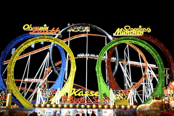 Roller Coaster all'Oktoberfest — Foto Stock