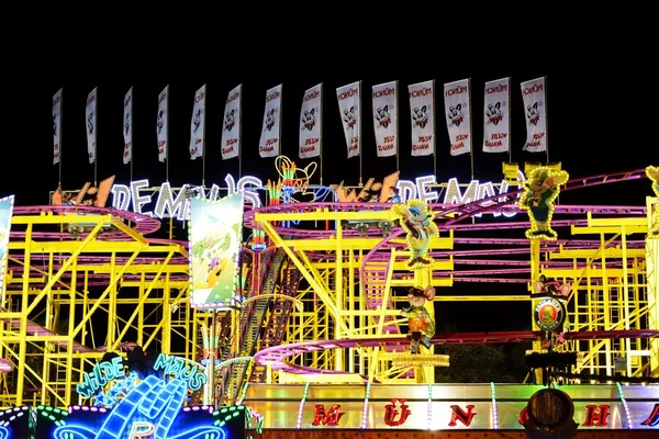 Roller Coaster all'Oktoberfest — Foto Stock