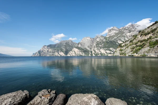 Lago Garda Montanhas — Fotografia de Stock