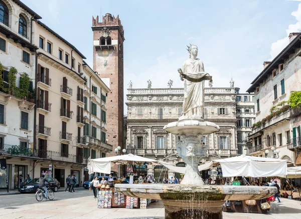 Plaza del Mercado de Verona — Foto de Stock