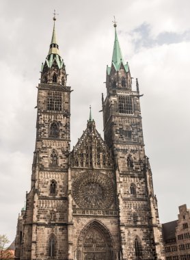 Nürnberg'deki St. lorenz Kilisesi