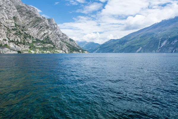 Vista sobre Lago de Garda — Fotografia de Stock