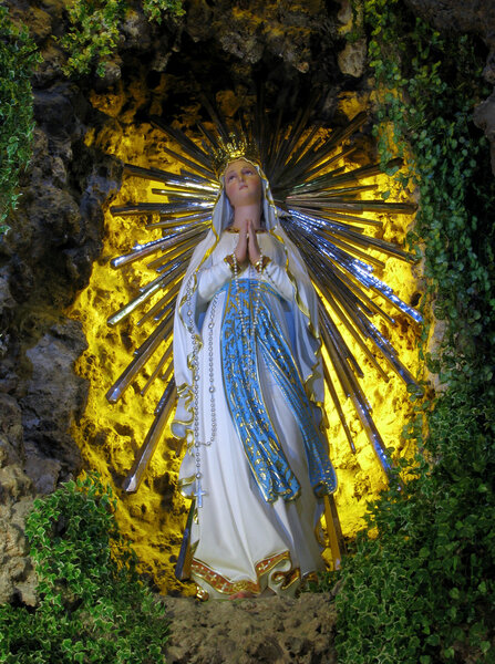 Богоматерь Лурдская
