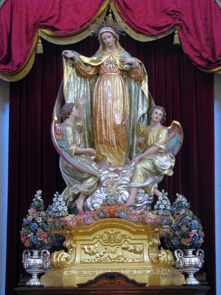 Марис, Стелла
