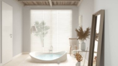 Arka plan bulanık, rahat banyo, yuvarlak küvet, seramik fayanslar, vazolar ve dekorlarla dolu masa, kanepe, pencere perdeleri, spa, otel süiti, modern iç mimari