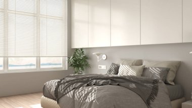 Panoramik beyaz minimalist yatak odası, parke, büyük pencere, ev bitkileri, yumuşak yorgan ve yastıklar. Çevre yeşili kavramı, iç tasarım