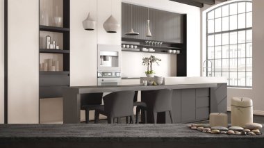 Ahşap masa üstü veya rafta mumlar ve çakıl taşları, zen ruh hali, modern mutfak üzerinde ada ve sandalyeler, büyük pencereler, parke, mimari iç tasarım