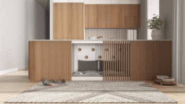 Arka plan bulanık, evcil hayvanlara ayrılmış alan, köpek dostu ahşap mutfak. Yastıklı dolapların içindeki köpek yatağı. Halı, ikram kasesi, perdeli büyük bir pencere, parke. İç tasarım